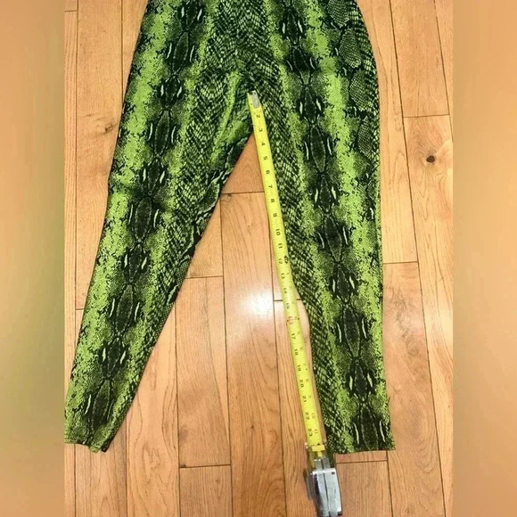 Nastygal Green Neon Snake Leggings size 4 - Picture 6 of 6